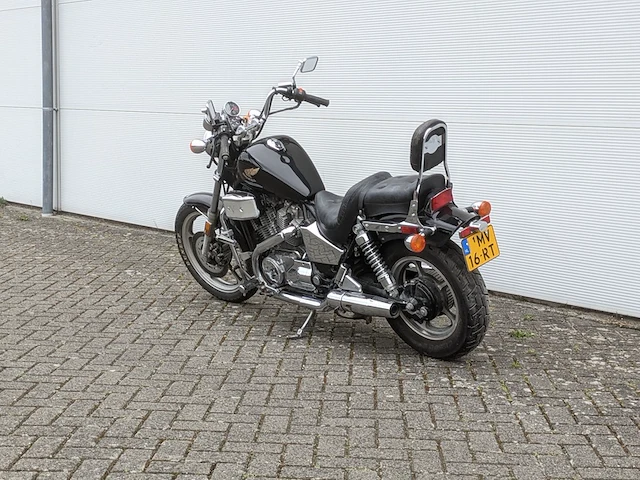 Motor honda, vt 700c shadow, 1986 - afbeelding 51 van  54