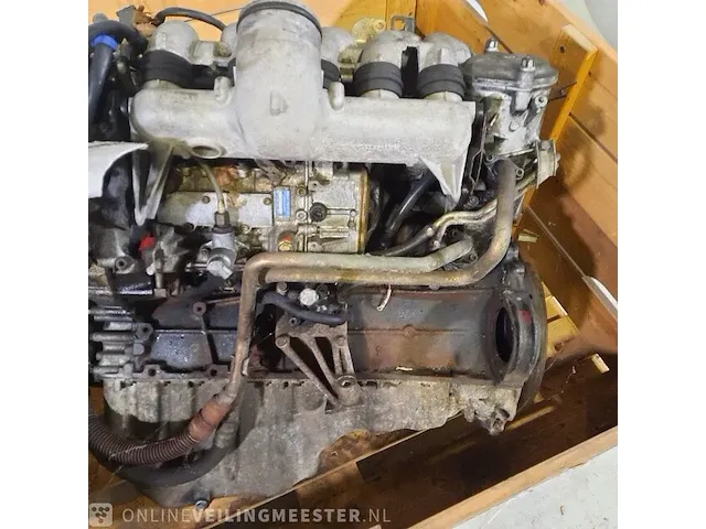 Motor in onderdelen mercedes-benz - afbeelding 4 van  7