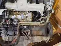 Motor in onderdelen mercedes-benz - afbeelding 4 van  7