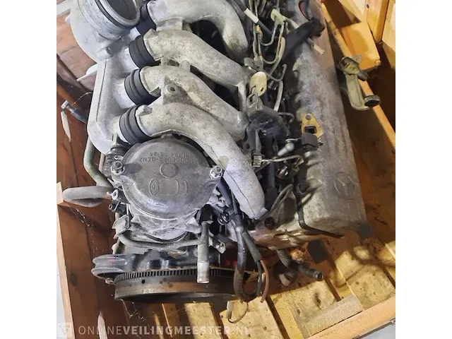 Motor in onderdelen mercedes-benz - afbeelding 6 van  7