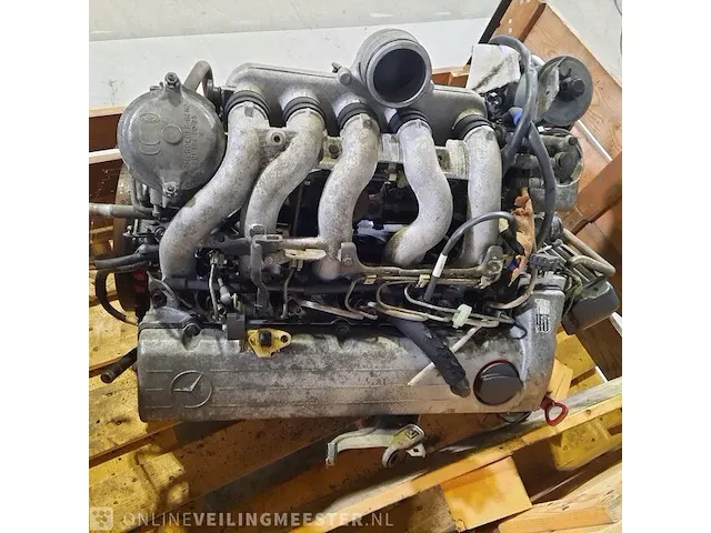 Motor in onderdelen mercedes-benz - afbeelding 7 van  7
