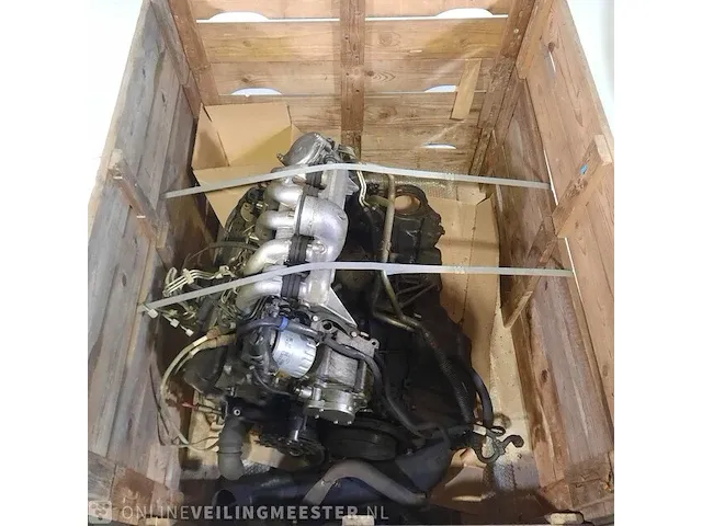 Motor in onderdelen mercedes-benz - afbeelding 5 van  12
