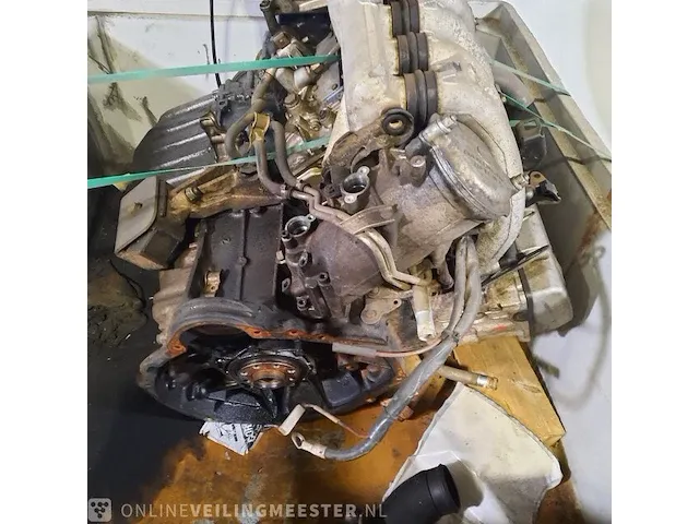 Motor in onderdelen mercedes-benz - afbeelding 9 van  12