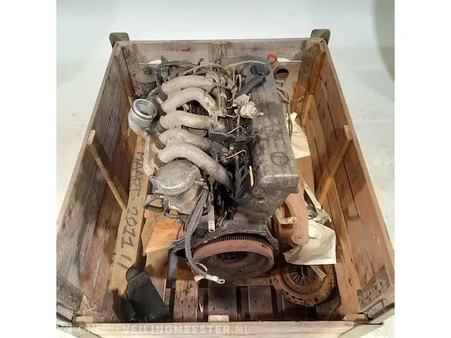 Motor in onderdelen mercedes-benz - afbeelding 4 van  11