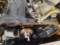 Motor in onderdelen mercedes-benz - afbeelding 4 van  12