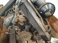Motor in onderdelen mercedes-benz - afbeelding 6 van  12
