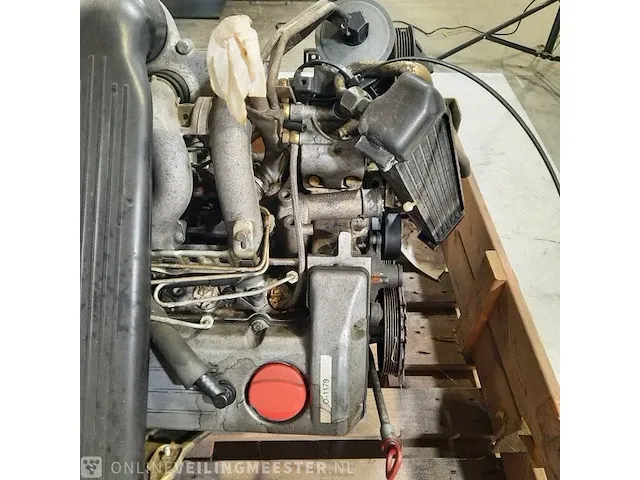 Motor in onderdelen mercedes-benz - afbeelding 7 van  12