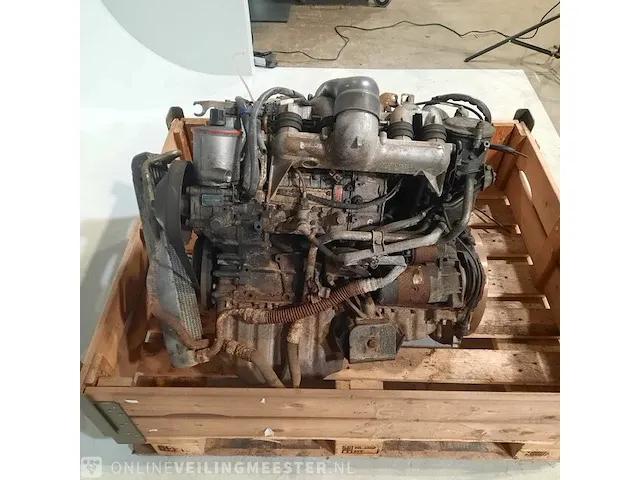 Motor in onderdelen mercedes-benz - afbeelding 6 van  11