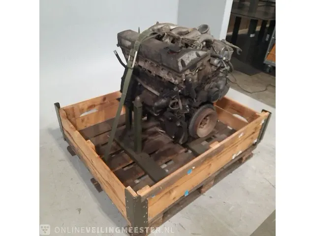 Motor in onderdelen mercedes-benz - afbeelding 7 van  14