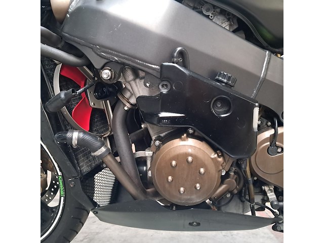 Motor, kawasaki, ninja zx-9r, 2003 - afbeelding 32 van  47