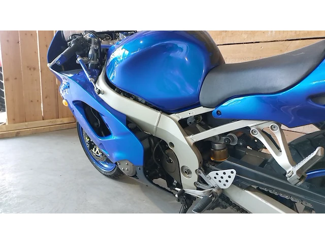 Motor, kawasaki, ninja zx-9r - afbeelding 17 van  32