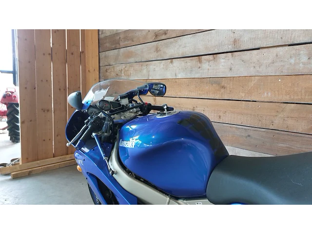 Motor, kawasaki, ninja zx-9r - afbeelding 18 van  32