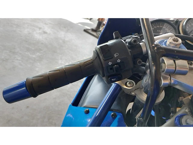 Motor, kawasaki, ninja zx-9r - afbeelding 24 van  32