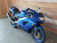 Motor, kawasaki, ninja zx-9r - afbeelding 30 van  32