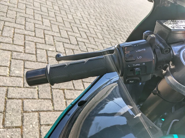 Motor kawasaki, zx-9r ninja, 1997 - afbeelding 13 van  57