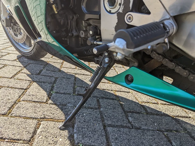 Motor kawasaki, zx-9r ninja, 1997 - afbeelding 30 van  57