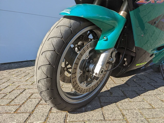 Motor kawasaki, zx-9r ninja, 1997 - afbeelding 37 van  57