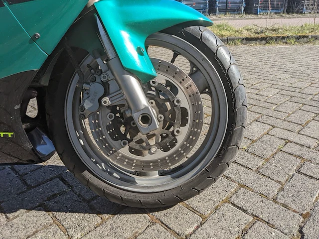 Motor kawasaki, zx-9r ninja, 1997 - afbeelding 40 van  57