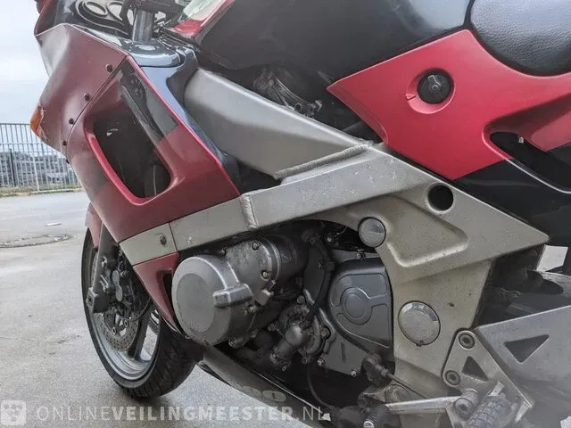 Motor kawasaki, zz-r 600, bouwjaar 1999 - afbeelding 25 van  36