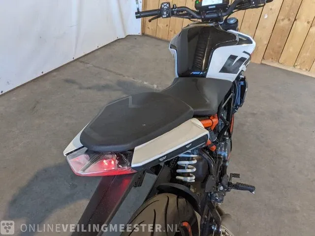 Motor ktm, 125 duke abs, bouwjaar 2019 - afbeelding 6 van  33