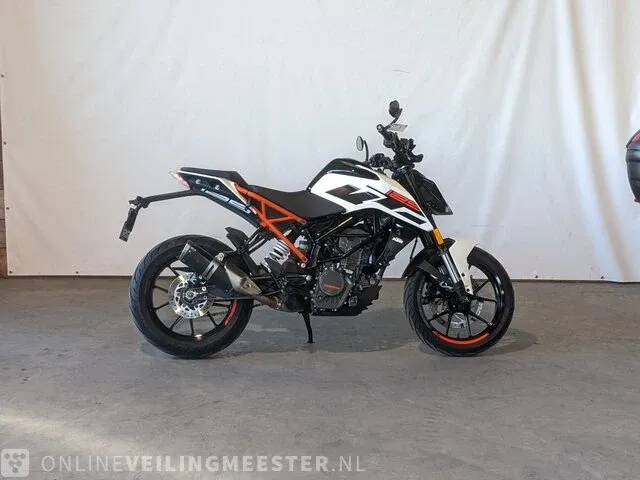 Motor ktm, 125 duke abs, bouwjaar 2019 - afbeelding 1 van  33