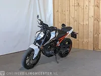 Motor ktm, 125 duke abs, bouwjaar 2019 - afbeelding 23 van  33