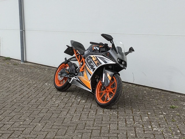 Motor ktm, rc 390, bouwjaar 2015 - afbeelding 12 van  51