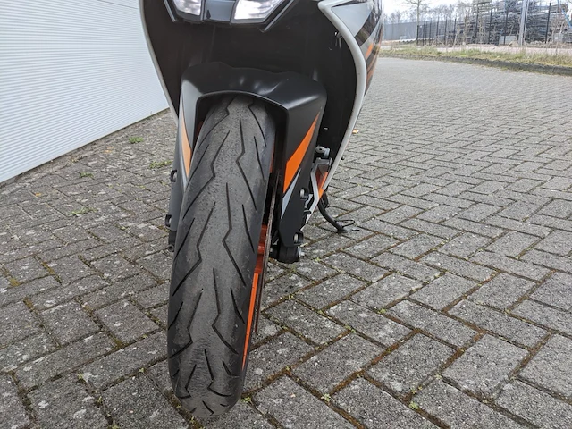 Motor ktm, rc 390, bouwjaar 2015 - afbeelding 32 van  51
