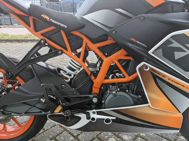 Motor ktm, rc 390, bouwjaar 2015 - afbeelding 37 van  51