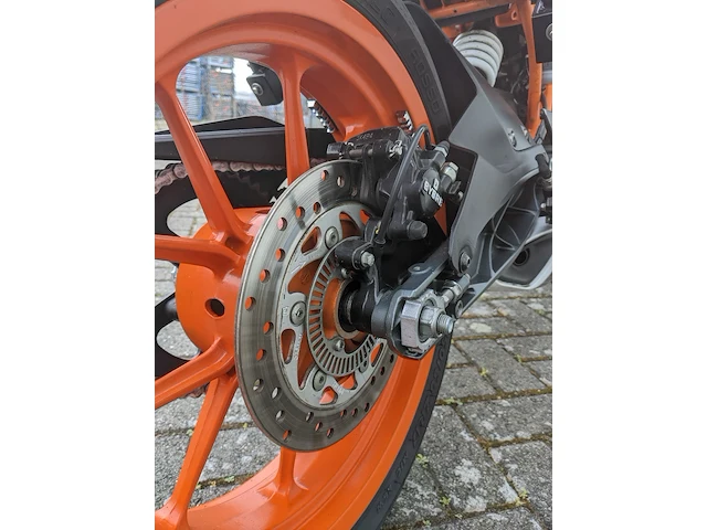 Motor ktm, rc 390, bouwjaar 2015 - afbeelding 40 van  51