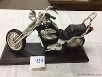 Motor met klokje - afbeelding 1 van  3