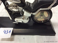 Motor met klokje - afbeelding 2 van  3