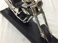 Motor met klokje - afbeelding 3 van  3