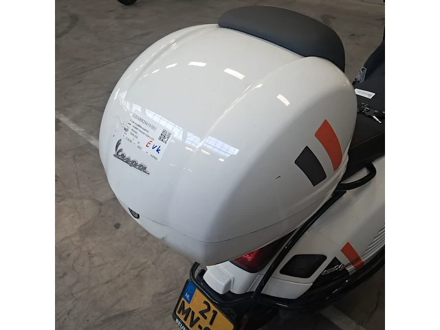 Motor scooter, piaggio, vespa gts 300, 2024 - afbeelding 3 van  25