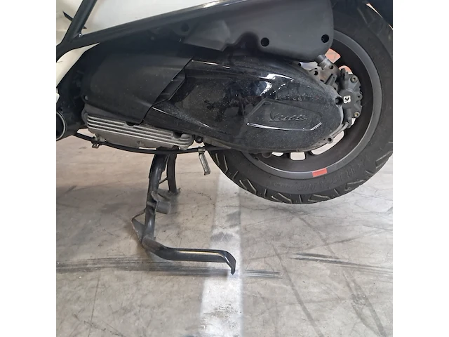 Motor scooter, piaggio, vespa gts 300, 2024 - afbeelding 13 van  25