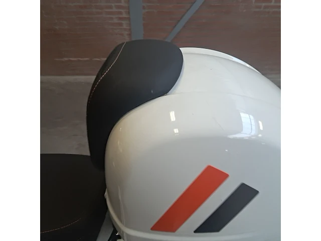 Motor scooter, piaggio, vespa gts 300, 2024 - afbeelding 15 van  25
