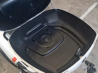 Motor scooter, piaggio, vespa gts 300, 2024 - afbeelding 17 van  25