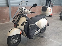 Motor scooter, piaggio, vespa gts 300, 2024 - afbeelding 22 van  25
