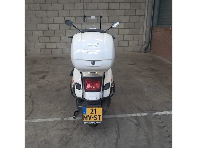 Motor scooter, piaggio, vespa gts 300, 2024 - afbeelding 24 van  25