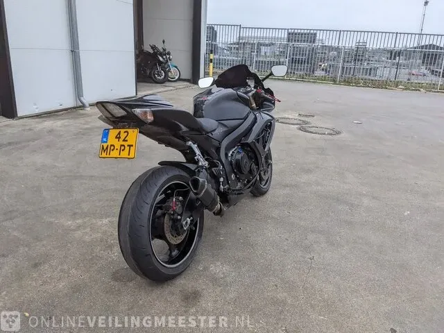 Motor suzuki, gsx r 600, bouwjaar 2007 - afbeelding 27 van  29