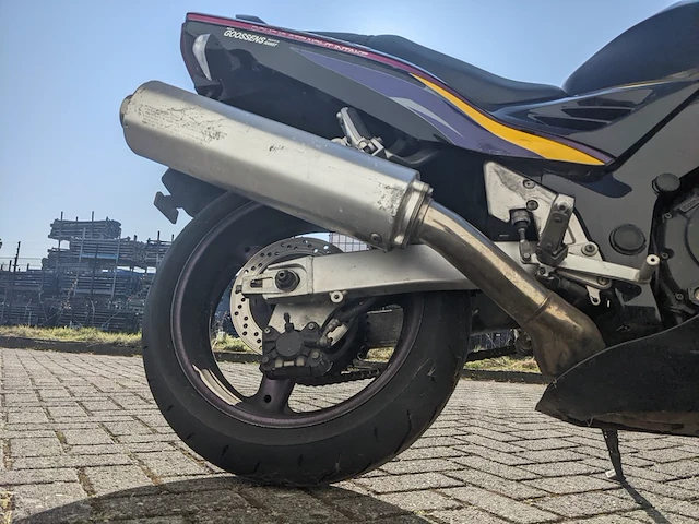 Motor suzuki, rf 900, 1995 - afbeelding 32 van  46