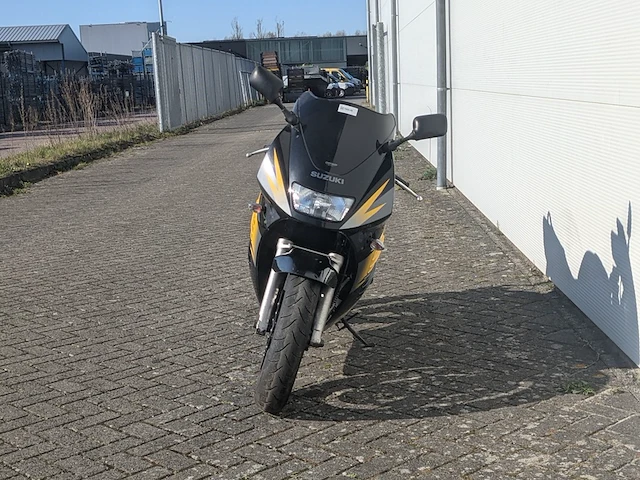 Motor suzuki, rf 900, 1995 - afbeelding 23 van  46
