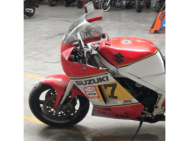 Motor, suzuki, sport rg500 (gamma), 1985 - afbeelding 8 van  29
