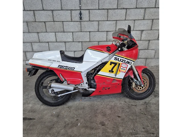 Motor suzuki, sport rg500 (gamma), bouwjaar 1985 - afbeelding 1 van  27