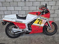 Motor suzuki, sport rg500 (gamma), bouwjaar 1985 - afbeelding 1 van  27