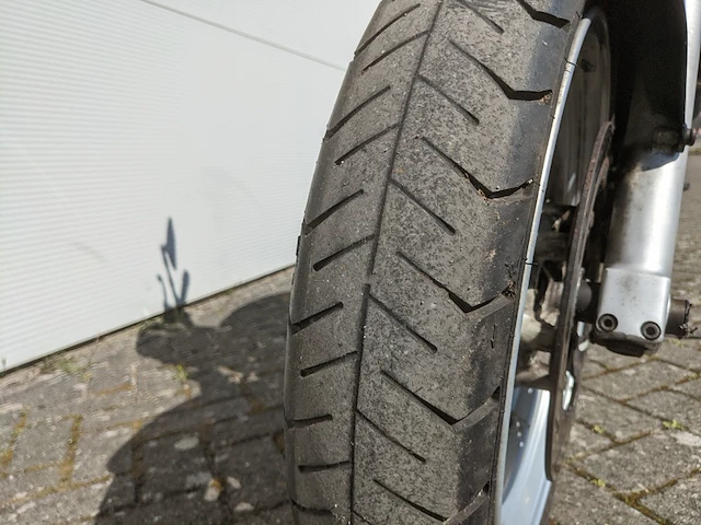 Motor triumph, trident 750, 1992 - afbeelding 39 van  59