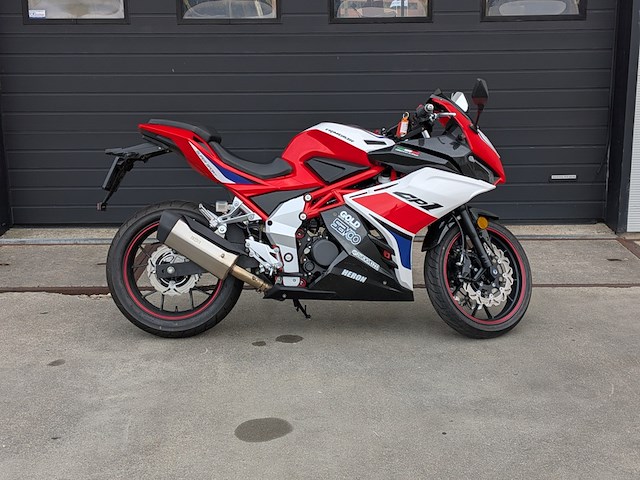 Motor, trmotor, gp1, red/white, 2021 - afbeelding 1 van  37