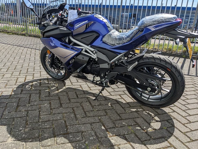Motor, trmotor, tr-125 2 gp 1, zwart/blauw, 2025 - afbeelding 15 van  19