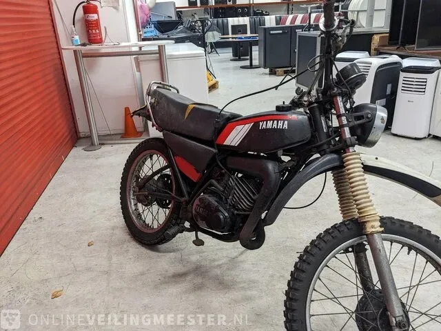 Motor yamaha, model dt175 - afbeelding 17 van  22