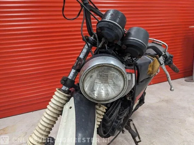Motor yamaha, model dt175 - afbeelding 21 van  22
